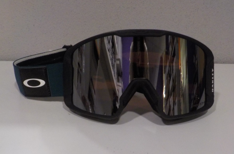 OAKLEY OO7093 20