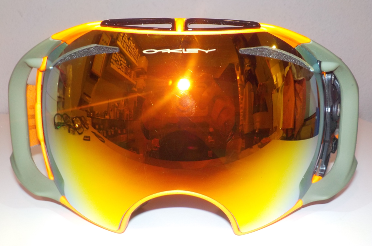 OAKLEY OO 7037 09