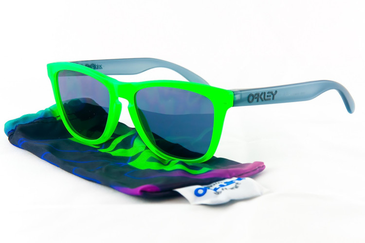 OAKLEY OO9013 24-286 FROGSKINS 